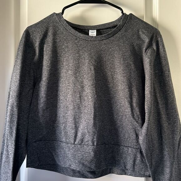 Cropped cozecore long sleeve  / B22 - Picture 3 of 4